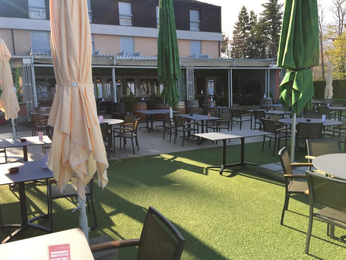 Hotel Restaurant De La Plage Gland VD Exterior foto